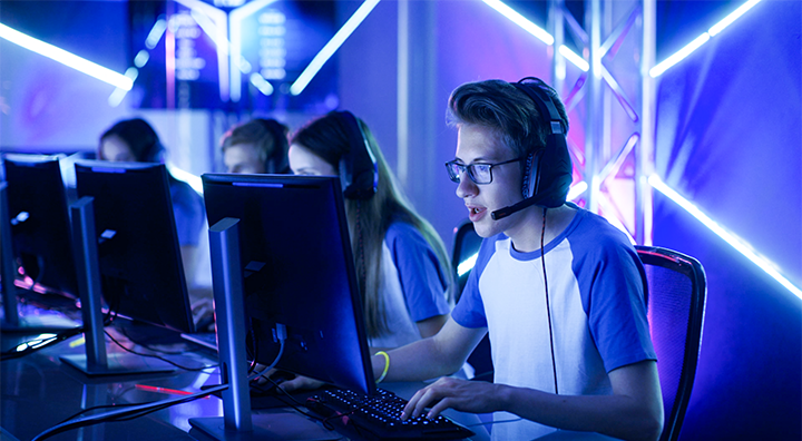 人力资源公司圣淘沙dh国际专注文娱及消费品领域的顾问指出如今二次元经济已不是小众经济